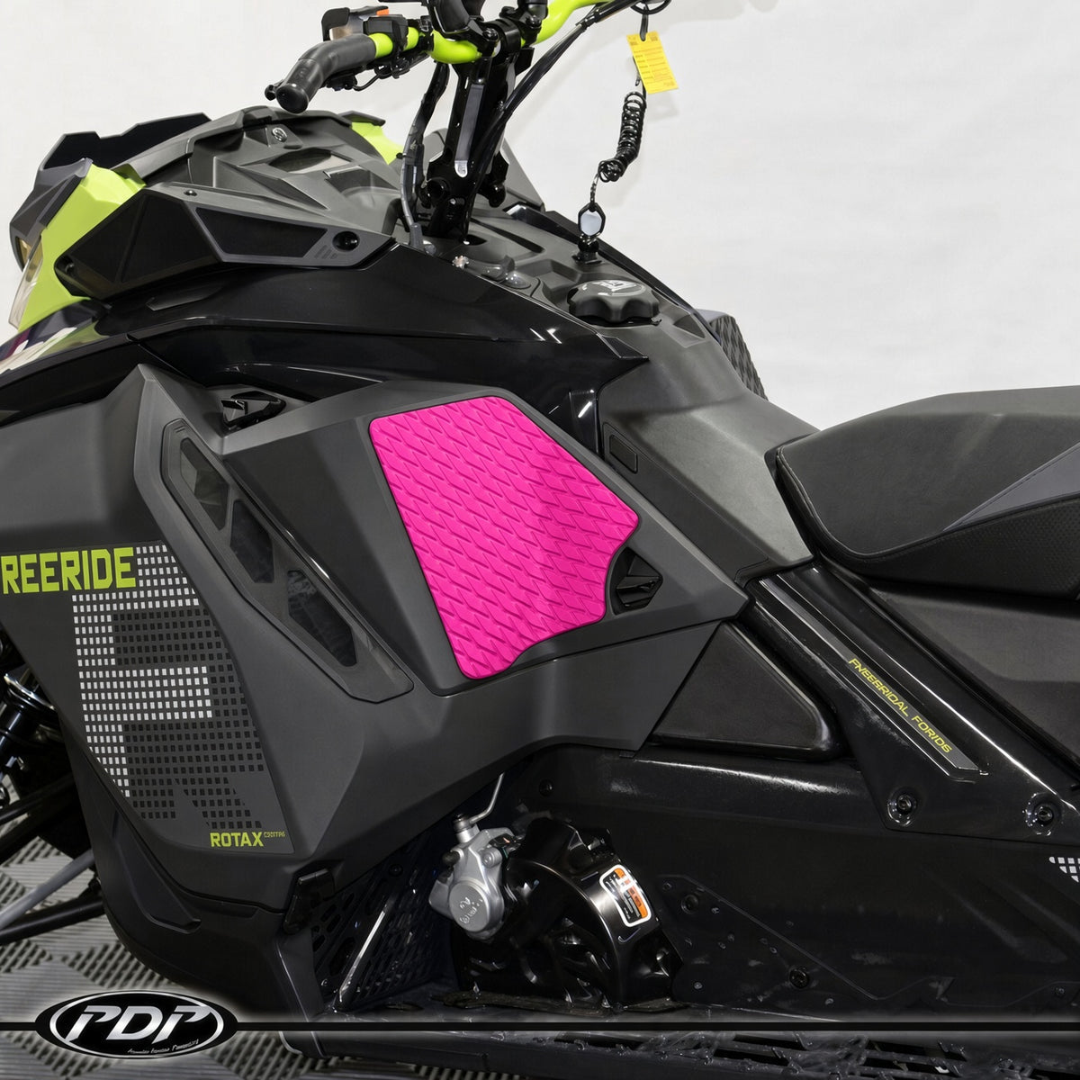 PDP Ski Doo Gen 4 Kneepads