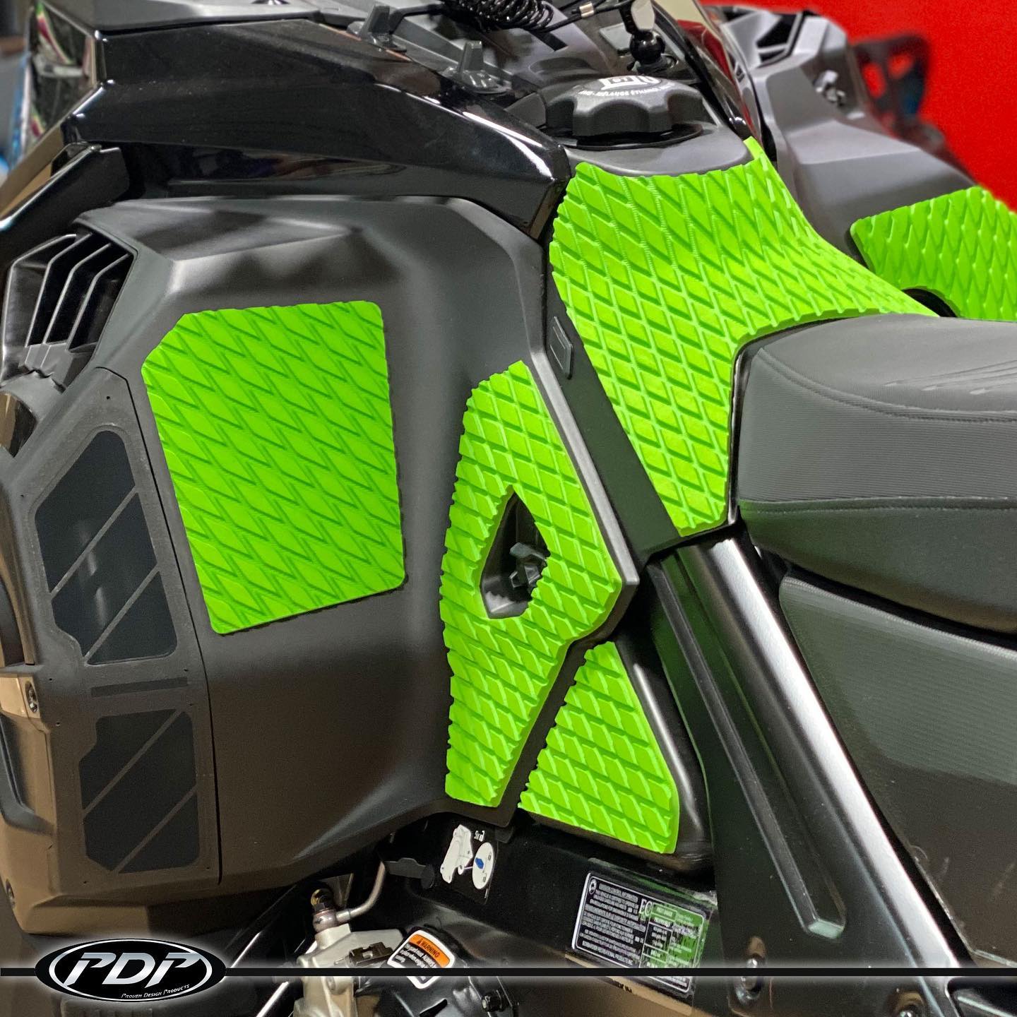 PDP Ski Doo Gen 5 Summits and Freeride Kneepads