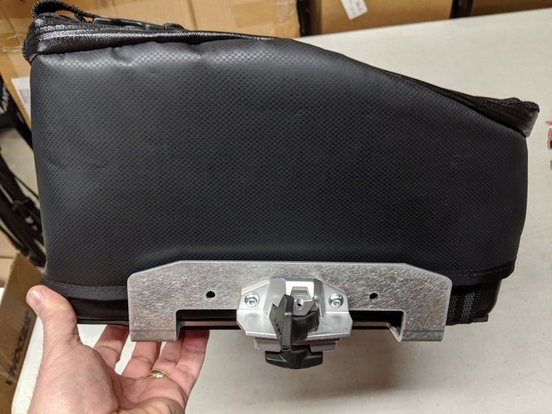 E-Series Universal Tunnel Bag Linq Bracket